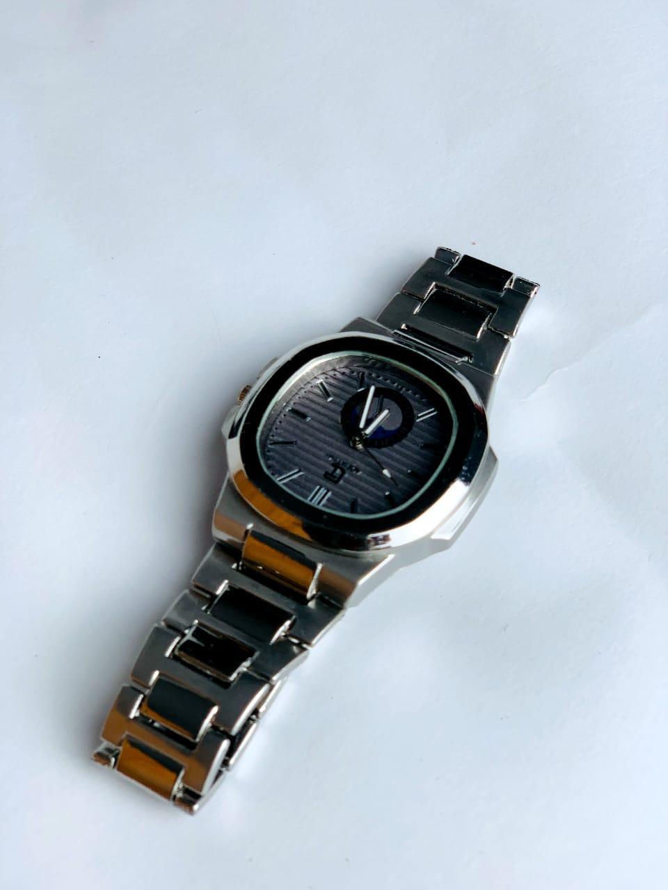 MEN SQUARE WATCH